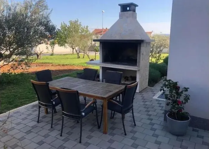 2 Mit Schwimmbad Und Garten By Interhome * Свети-Филип-и-Яков